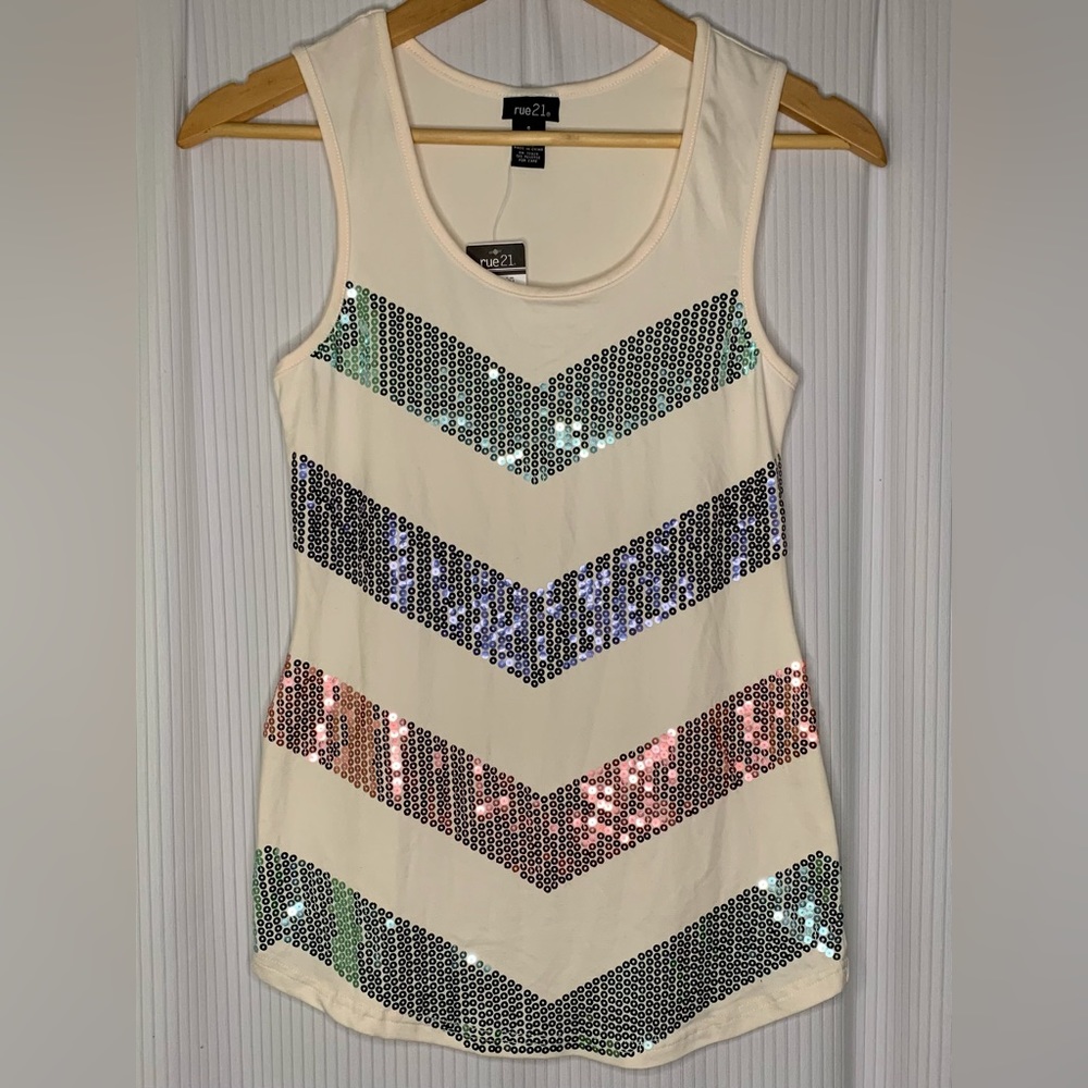 Rue21 - Cream Tank Top With Tricolour Sequin Detail - Small